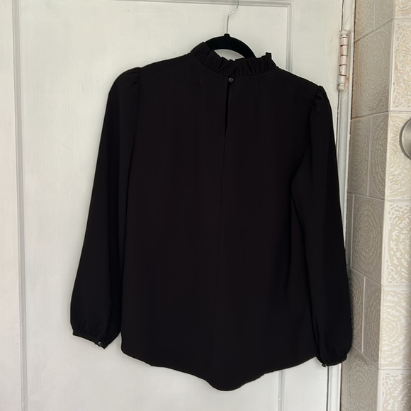 J Crew Ruffle Neck Crepe Top XS/Black - Picture 2 of 4